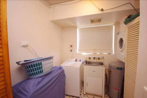 Avilla Court 2 - Accommodation Bookings 4
