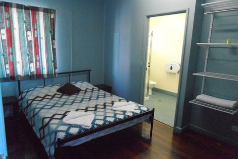 Buzers - Accommodation Bookings 6