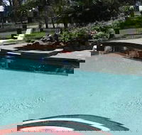 Charbonnier Motor Inn - Accommodation Bookings