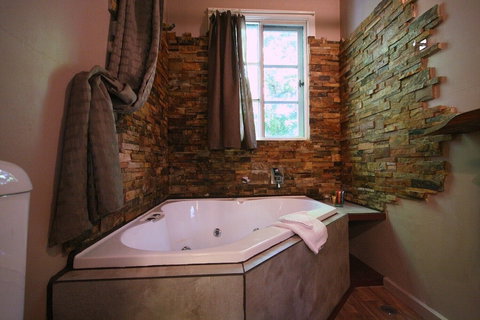 Lotus Lodges - Accommodation Bookings 2