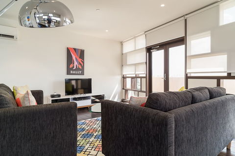 AKOM Prahran - Accommodation Bookings 1