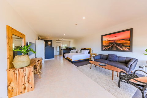 COAST Motel And Apartments - Accommodation Bookings 5