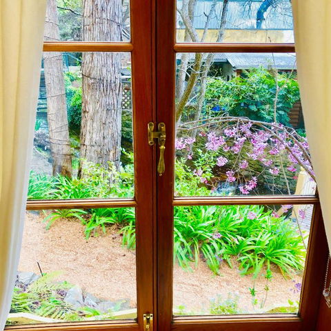 Aldgate Creek Cottage Bed & Breakfast - Accommodation Bookings 6
