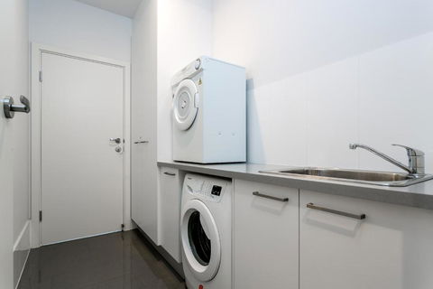 Ella House Adelaide - Accommodation Bookings 3