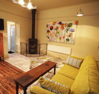 Latrobe Art Apartments - Accommodation Bookings