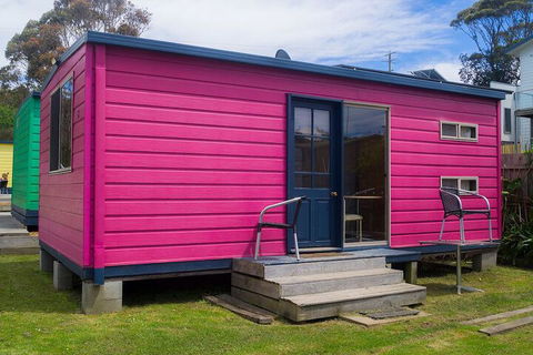 The Waterwheel Beach Cabins - Caravan Park - Accommodation Bookings 2