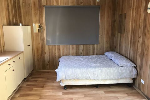 The Waterwheel Beach Cabins - Caravan Park - Accommodation Bookings 7