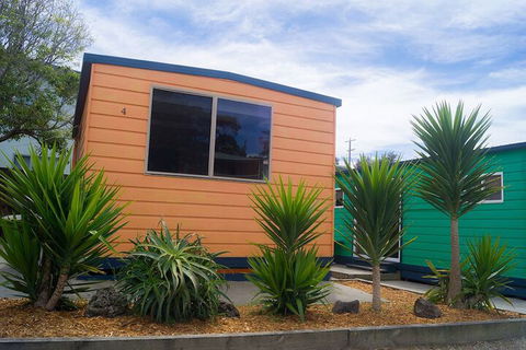 The Waterwheel Beach Cabins - Caravan Park - Accommodation Bookings 4