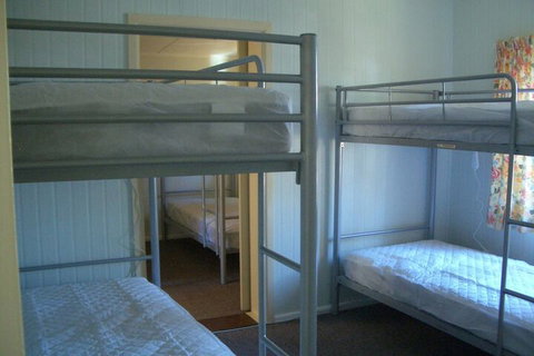 Rainbow Pines Tourist Caravan Park - Accommodation Bookings 7