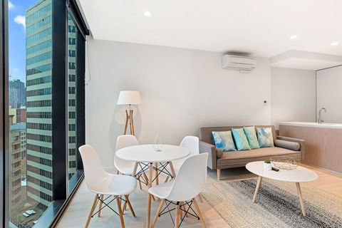 IFSuites (IFSTAYS) EQ Tower - Accommodation Bookings 7