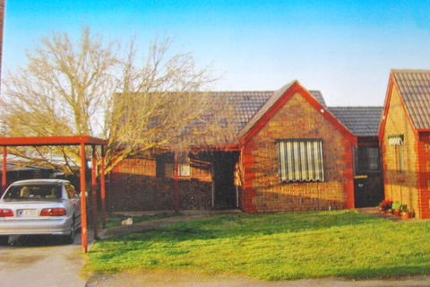 Maple Tree Cottage - Accommodation Bookings 1