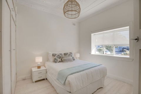 The Lucky Dog - Accommodation Bookings 2