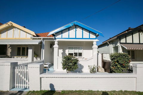 The Lucky Dog - Accommodation Bookings 1