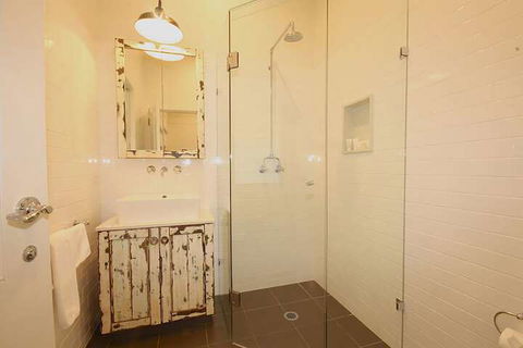 A PERFECT STAY - Cavvanbah Seaside Cottage - Accommodation Bookings 4