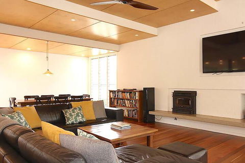 A PERFECT STAY - Cavvanbah Seaside Cottage - Accommodation Bookings 3