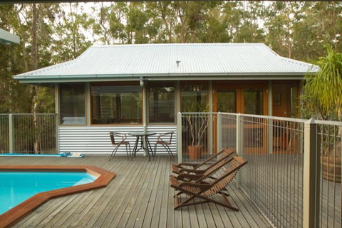 Bombah Point Eco Cottages - Accommodation Bookings 4