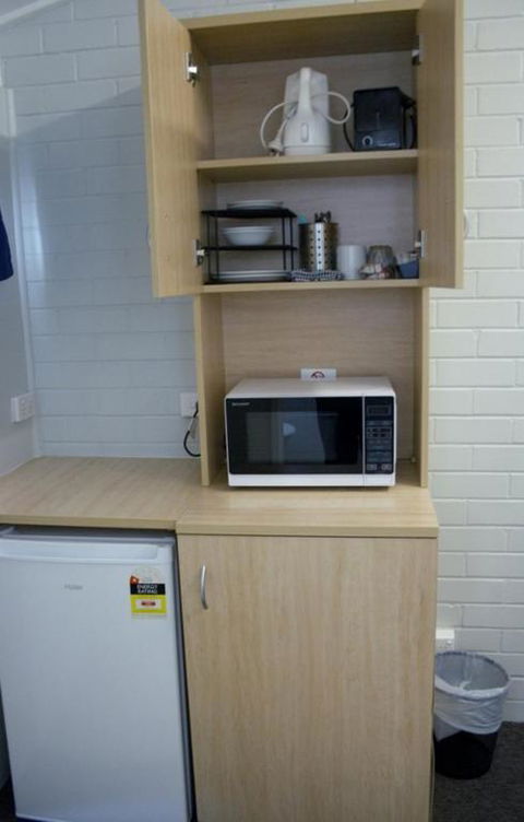 The Plains Motor Inn - Accommodation Bookings 5