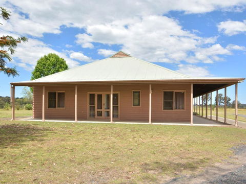 Grasmere Estate Homestead Hear The Lions Roar From Nearby Hunter Valley Zoo - Accommodation Bookings 6