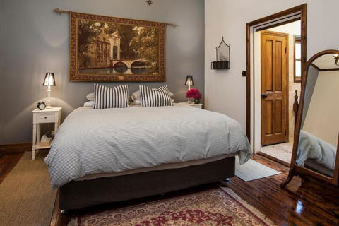 A Winter Rose - Accommodation Bookings 0
