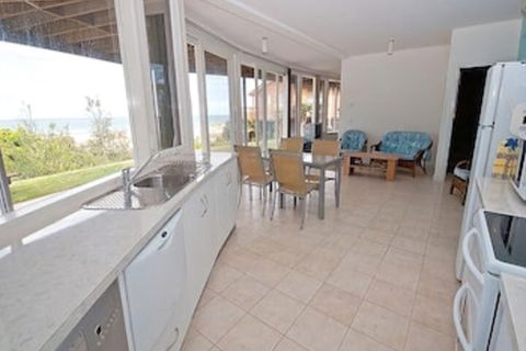 Pelicans Perch - Accommodation Bookings 5