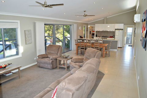 Pier One - Accommodation Bookings 2