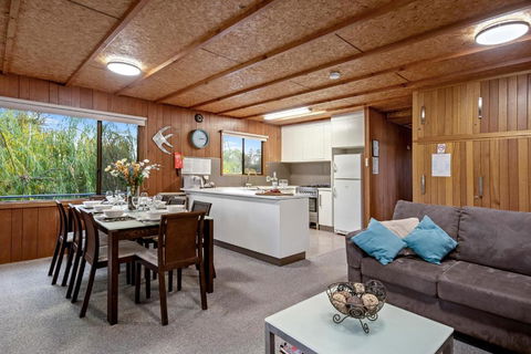 Renmark River Villas & Boats & Bedzzz - Accommodation Bookings 1