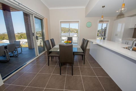 Sea Breeze - Accommodation Bookings 4
