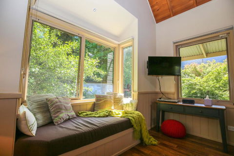 Alpine Arnica Cottage 2 - Accommodation Bookings 5