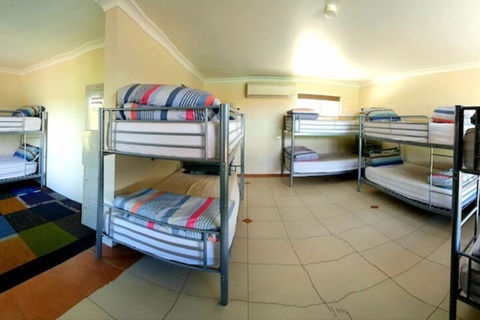 Jump Inn Alice Budget Accommodation - Accommodation Bookings 7