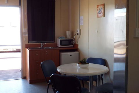 Blackrock Tourist Park - Accommodation Bookings 7