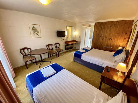 Snow Season Motor Inn - Accommodation Bookings 4