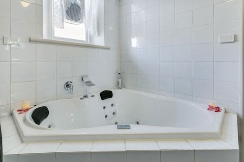 THE CHURCH Gawler Barossa Region - Accommodation Bookings 7