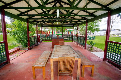 Albury Gardens Tourist Park - Accommodation Bookings 5
