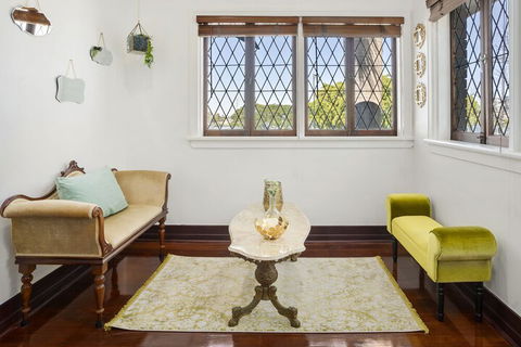 Anville Court - Accommodation Bookings 4