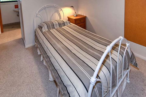 Delmonte - Accommodation Bookings 3