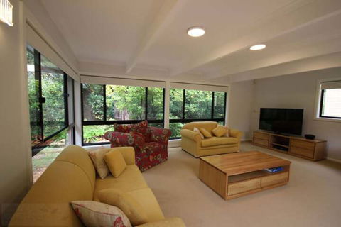 Lynwood Gardens - Accommodation Bookings 1