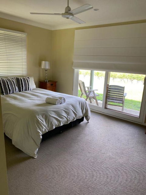 Molly Morgan Vineyard - Accommodation Bookings 1