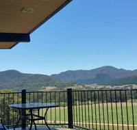 The Red Stag - Accommodation Bookings