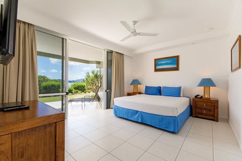 Beach Front Lagoon Lodge Apartments - Accommodation Bookings 5