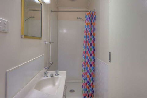 Flying Fish Point Tourist Park - Accommodation Bookings 7