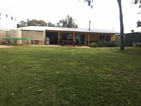 Amazing River House - Accommodation Bookings 1