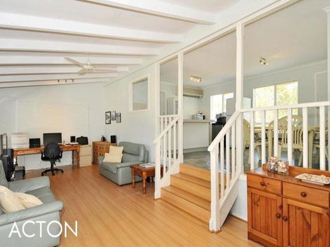 Amazing River House - Accommodation Bookings 4