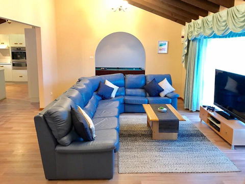 Kokomo - Accommodation Bookings 6