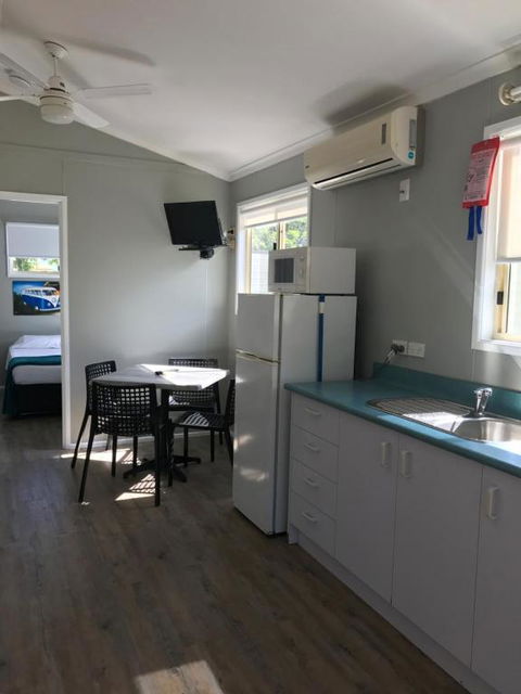 Kingfisher Caravan Park - Accommodation Bookings 2