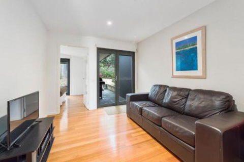 Inn Off The Reef - Accommodation Bookings 0