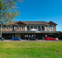 Swansea Hotel - Accommodation Bookings