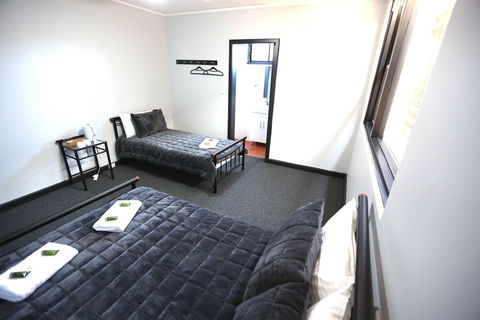 Panania Hotel - Accommodation Bookings 1