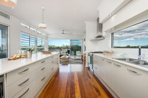 A PERFECT STAY - Bluewater House - Accommodation Bookings 6
