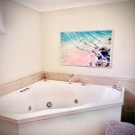 Churchills B & B - Accommodation Bookings 0