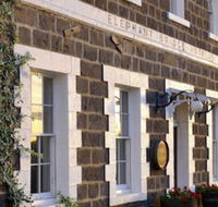 Elephant Bridge Hotel - Accommodation Bookings